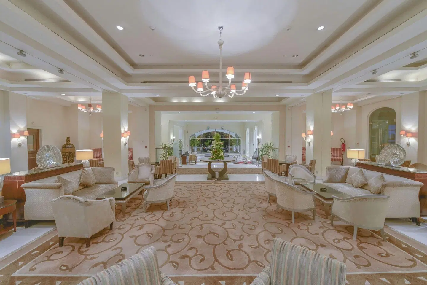 L' Amphitrite Palace Resort & Spa LOUNGE_LOBBY