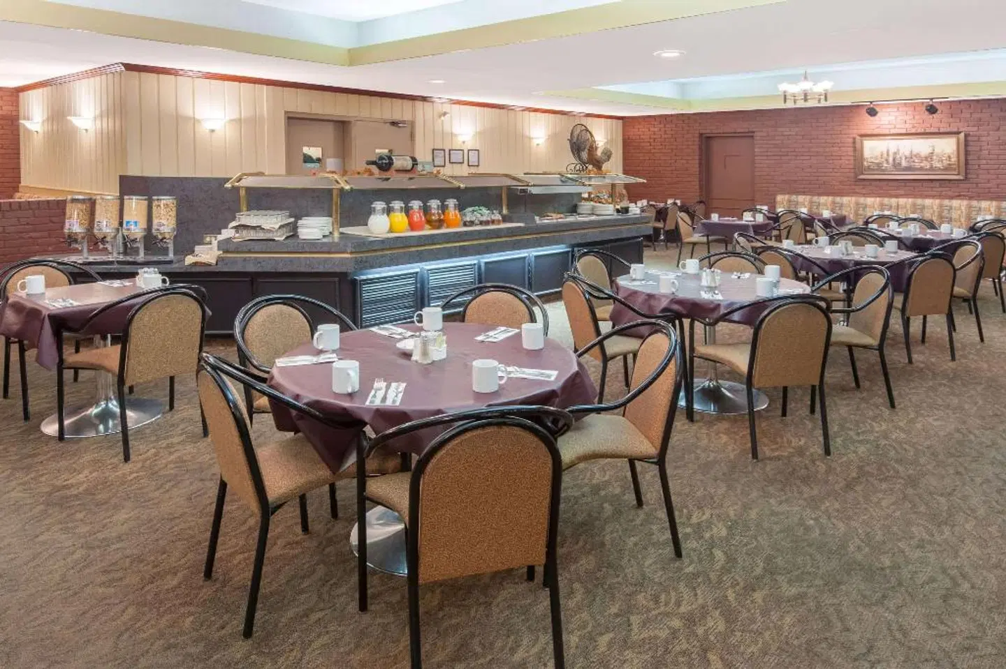 RAMADA PLAZA CALGARY DOWNTOWN Restaurant