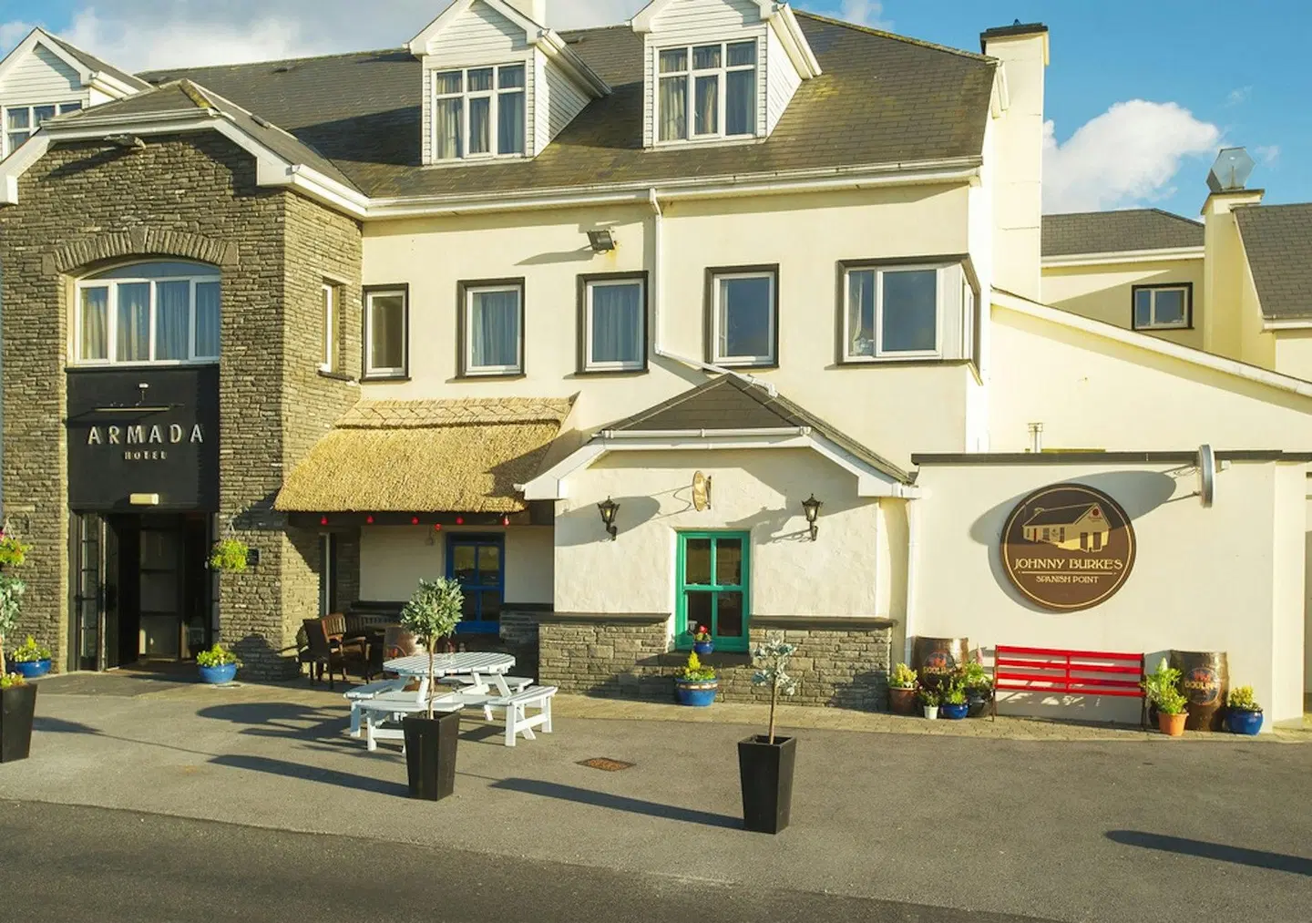 Armada Hotel EXTERIOR