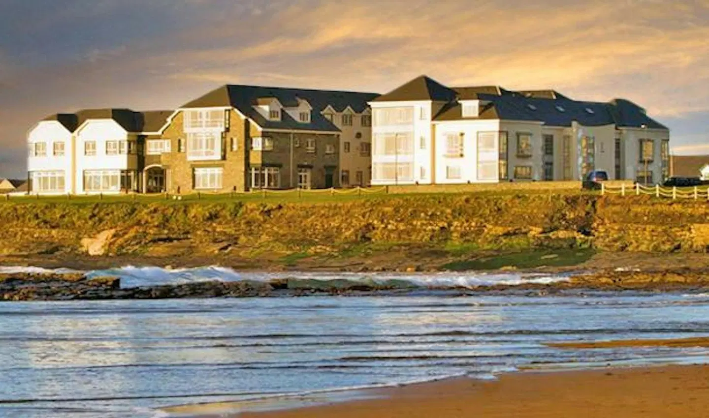 Armada Hotel EXTERIOR