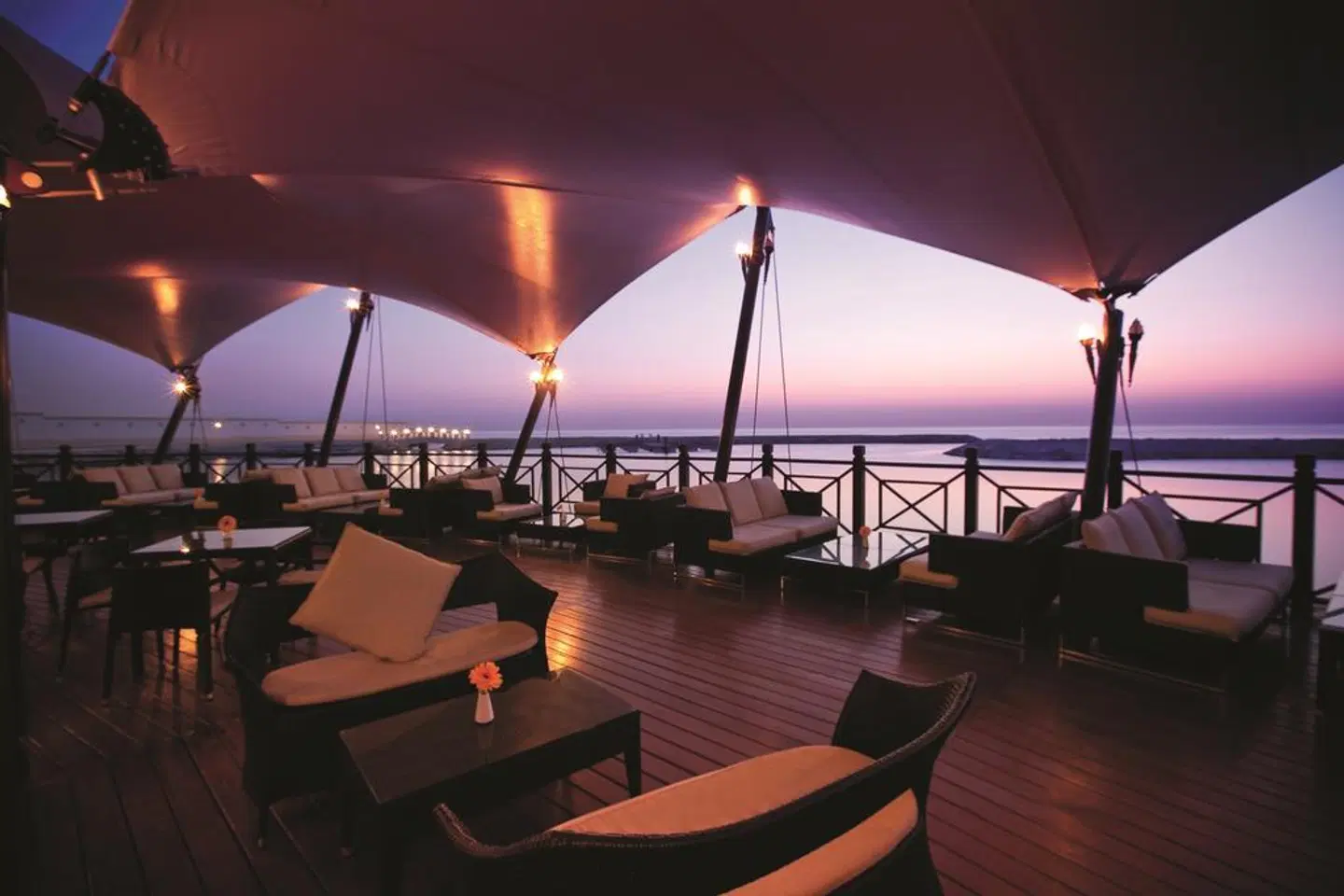 Mövenpick Beach Resort Al Khobar Terrasse