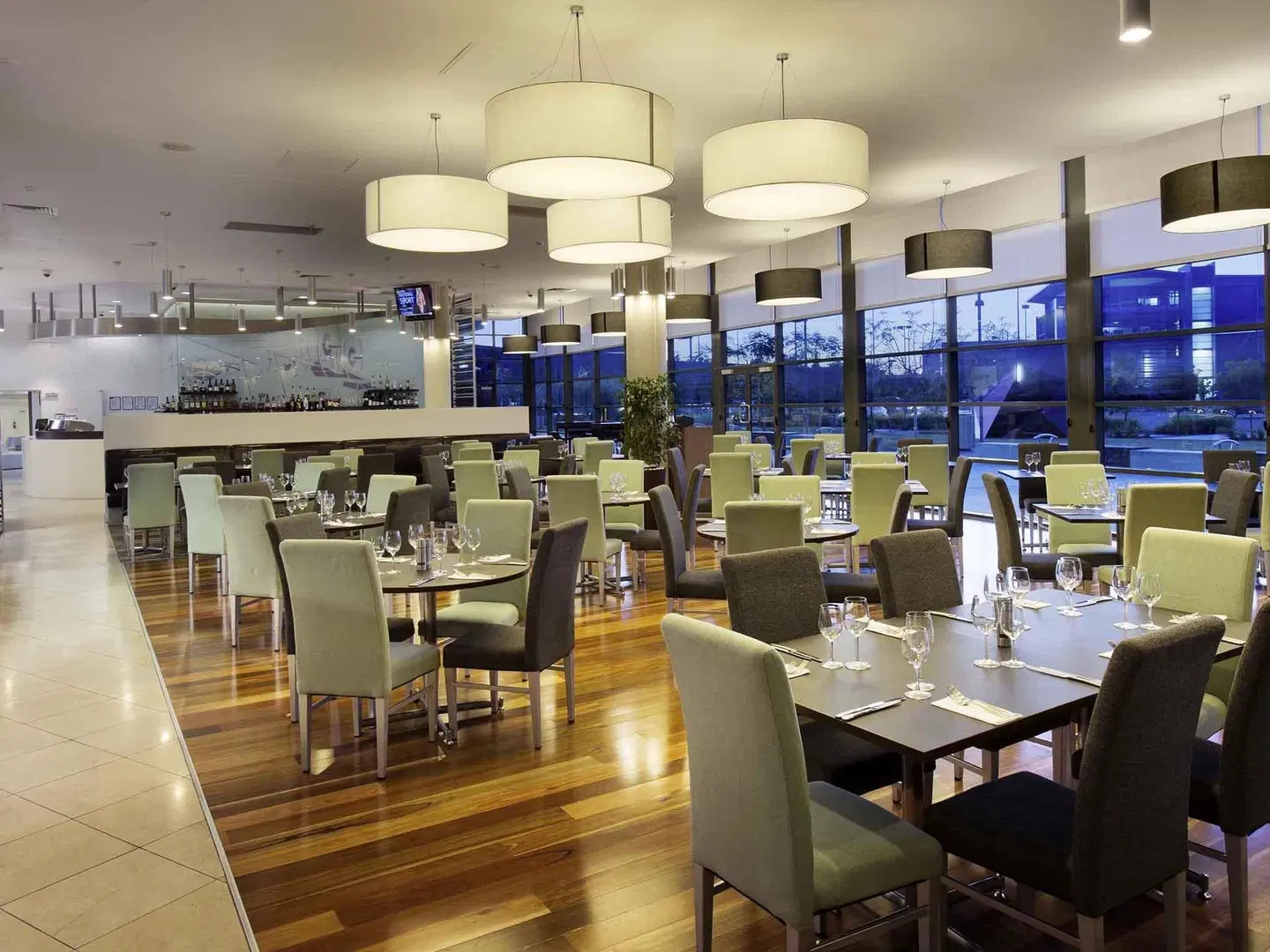 Novotel Brisbane Airport Hotel Restaurant