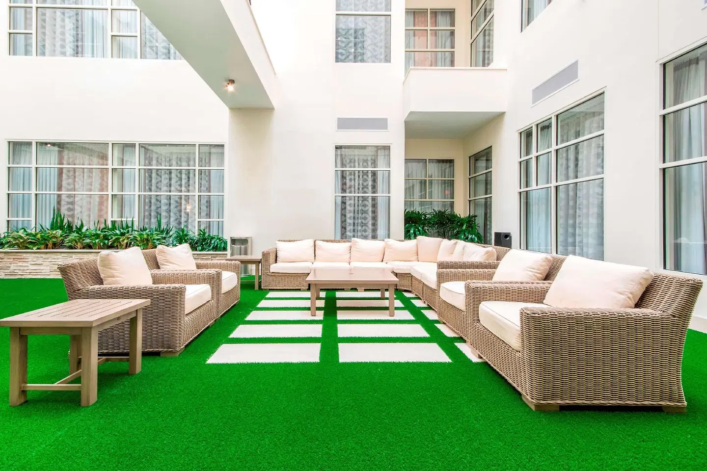 Embassy Suites by Hilton Louisville Downtown Garten