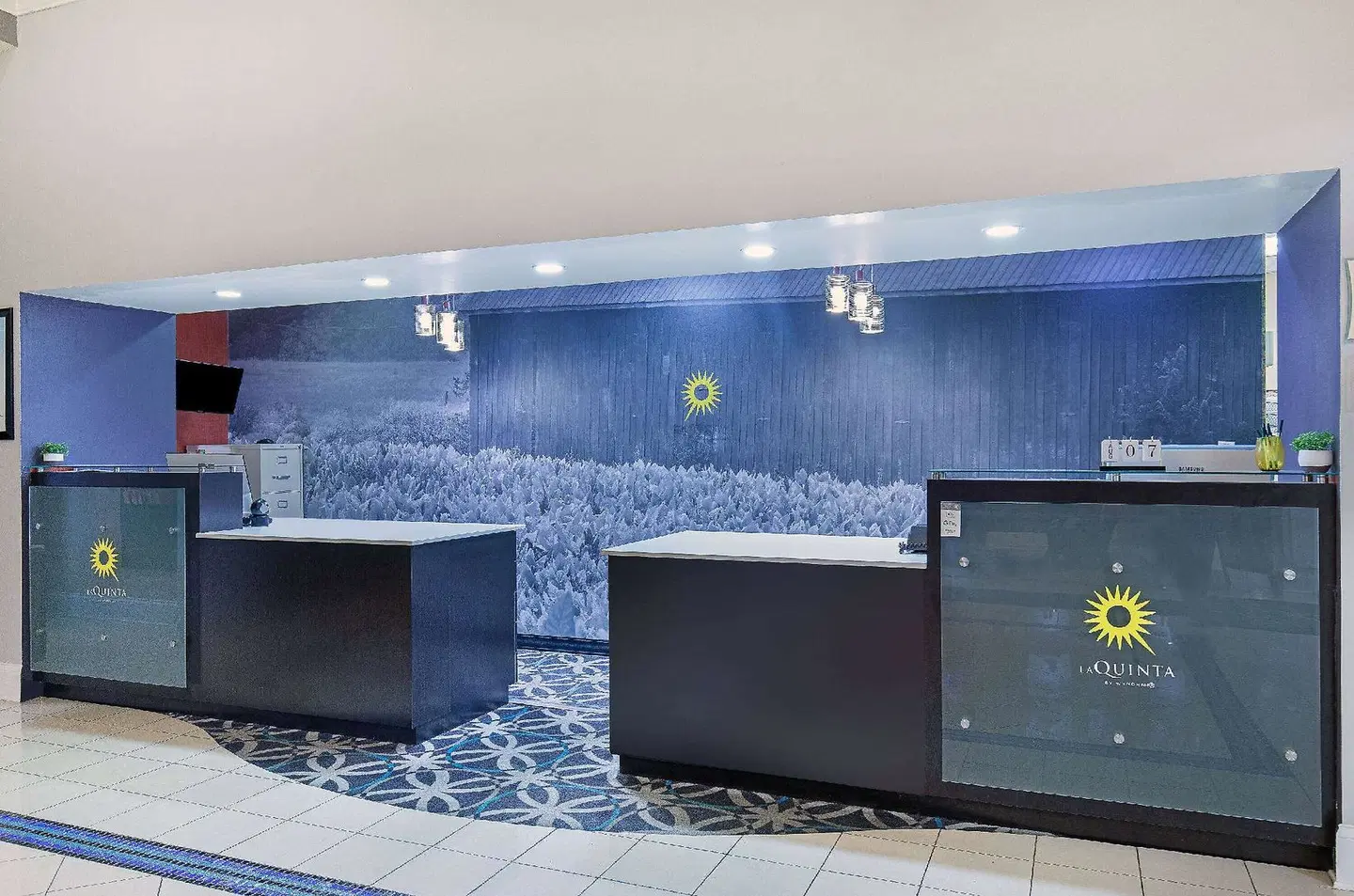 La Quinta Inn & Suites by Wyndham Bowling Green LOUNGE_LOBBY