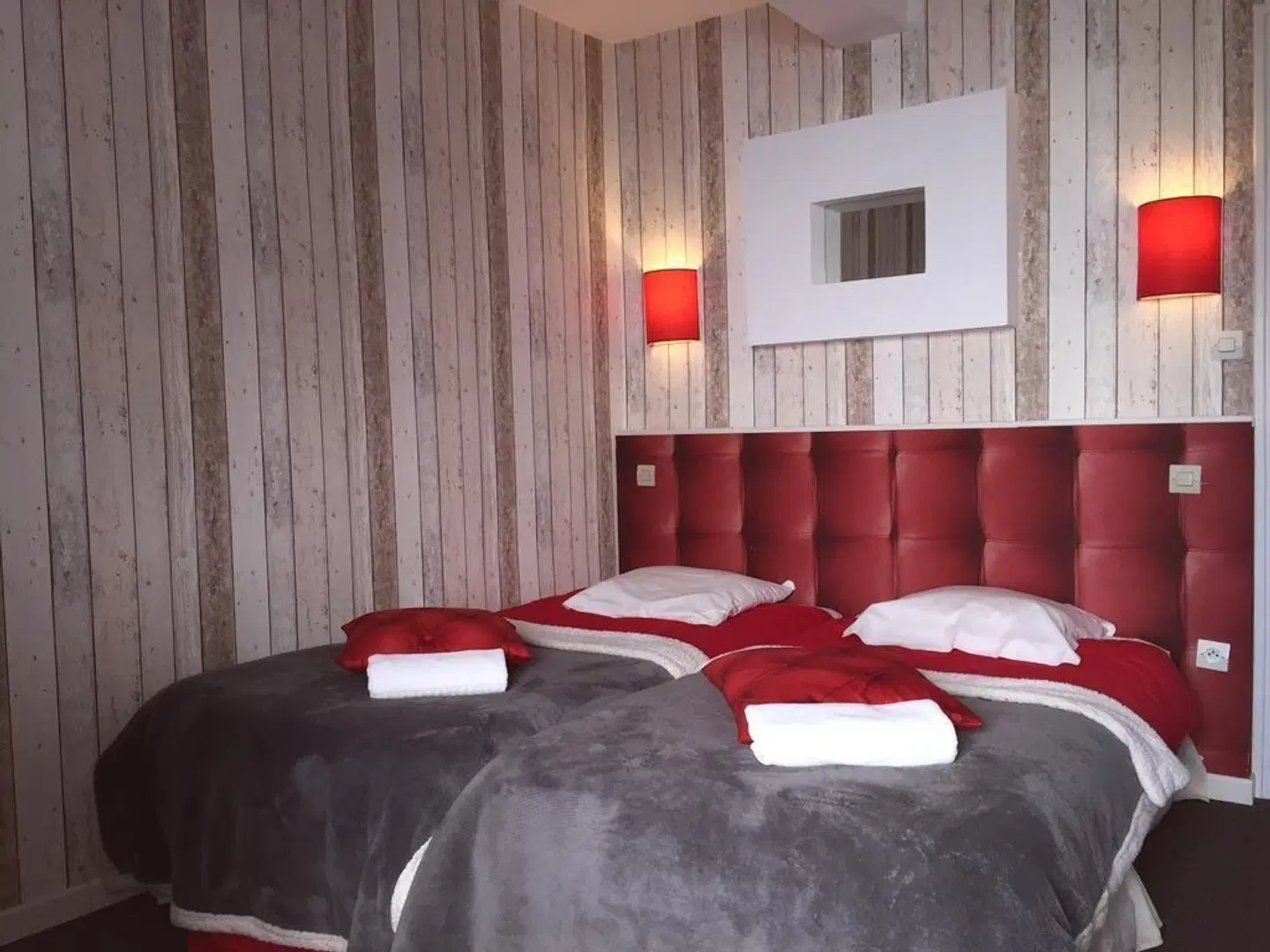 Ariane ROOM_EXAMPLE