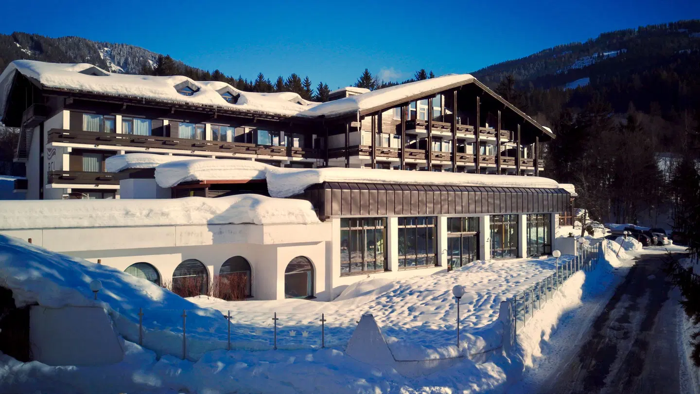 Marco Polo Club Alpina EXTERIOR