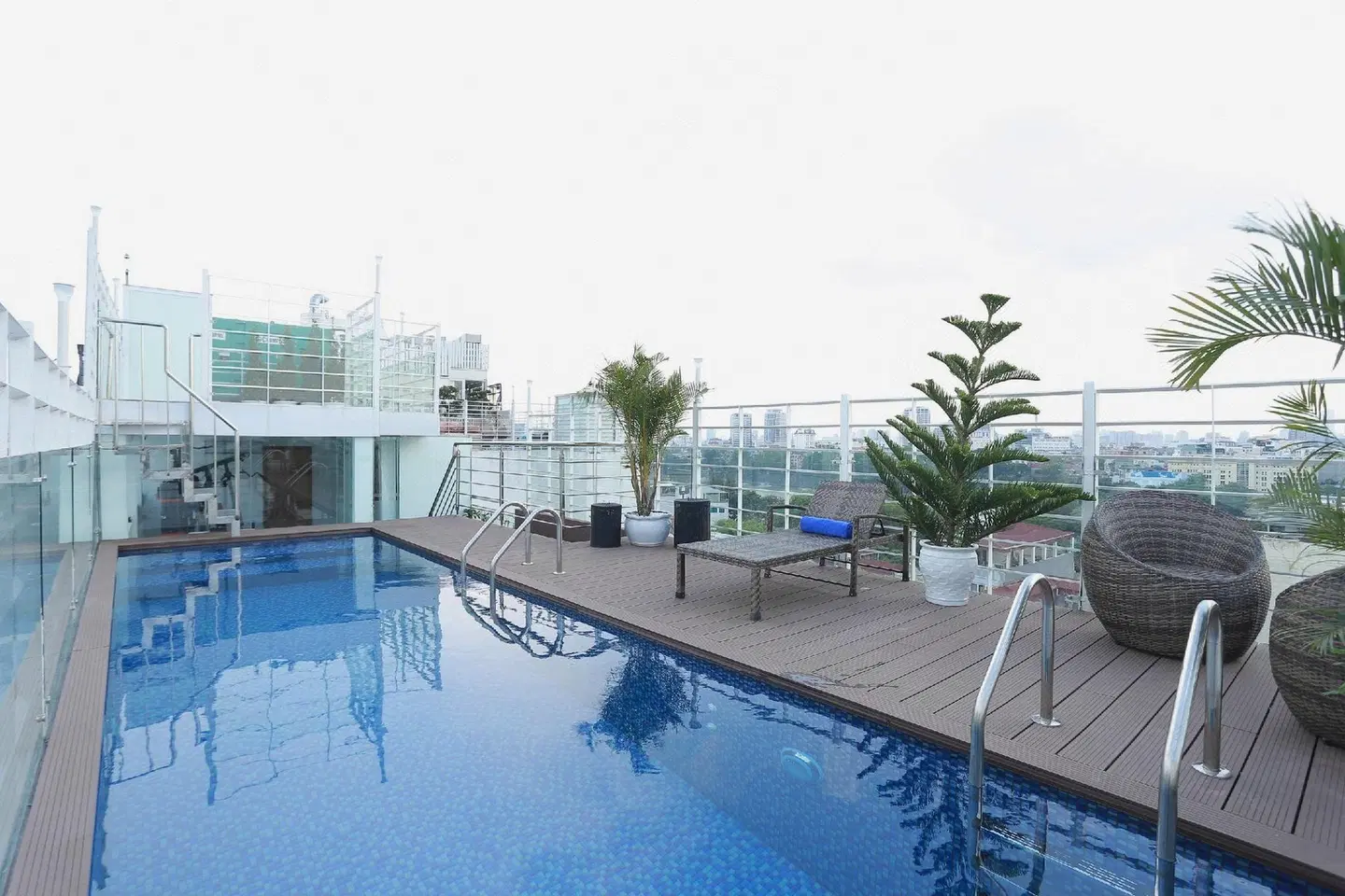 Sunline Paon Hotel & Spa OUTDOOR_POOL