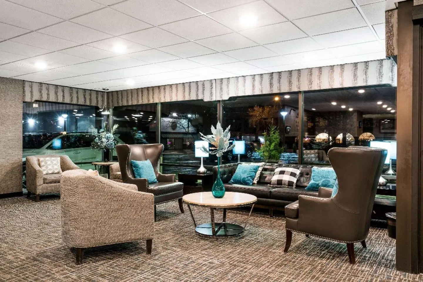 Days Hotel by Wyndham University Ave SE LOUNGE_LOBBY