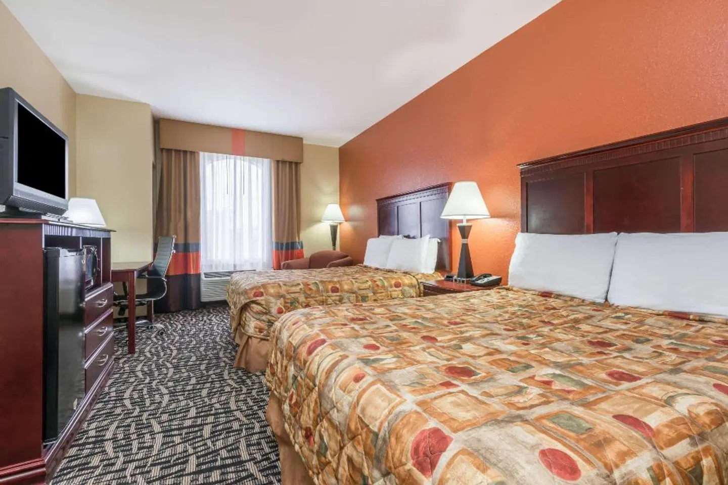 Days Inn & Suites by Wyndham Prattville-Montgomery ROOM_EXAMPLE