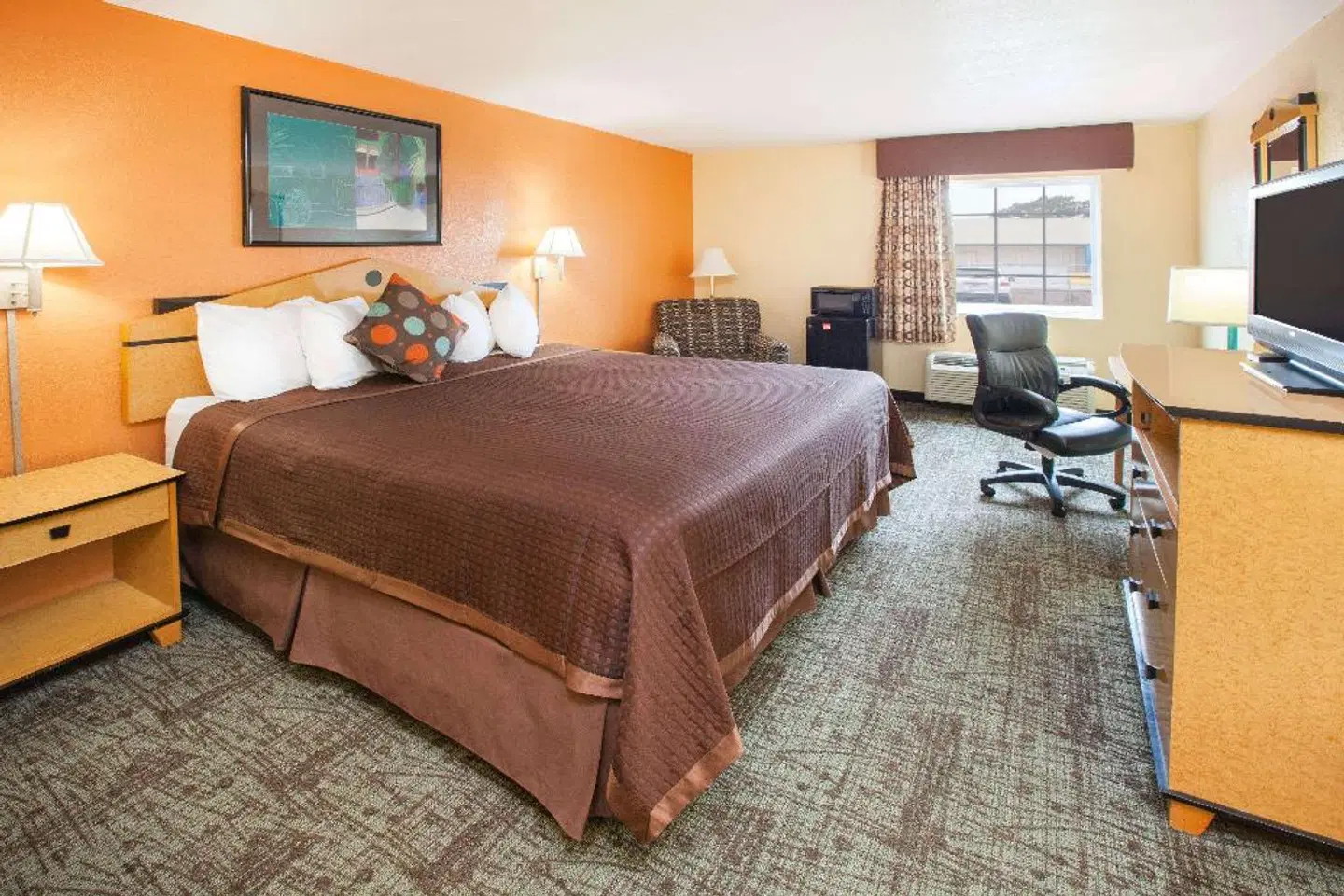 Days Inn by Wyndham Alma ROOM_EXAMPLE