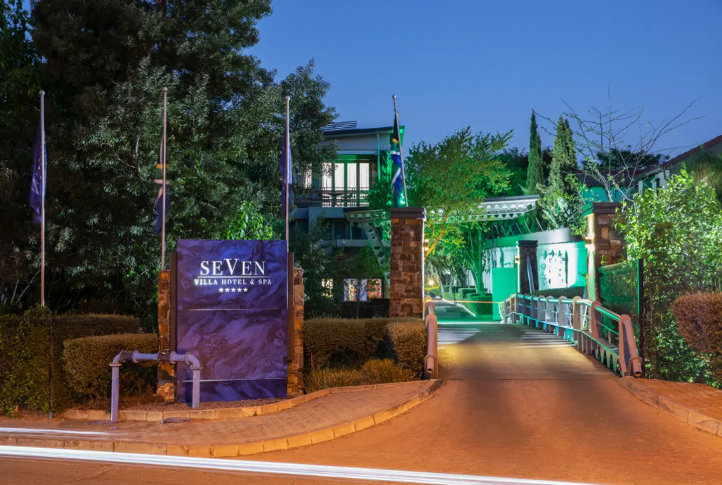 Seven Villa Hotel and Spa EXTERIOR