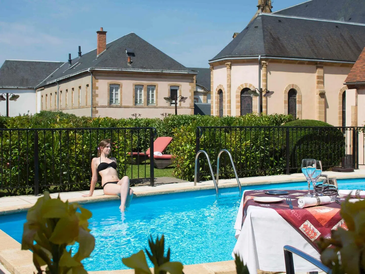 Mercure Moulins Centre - Hôtel de Paris OUTDOOR_POOL