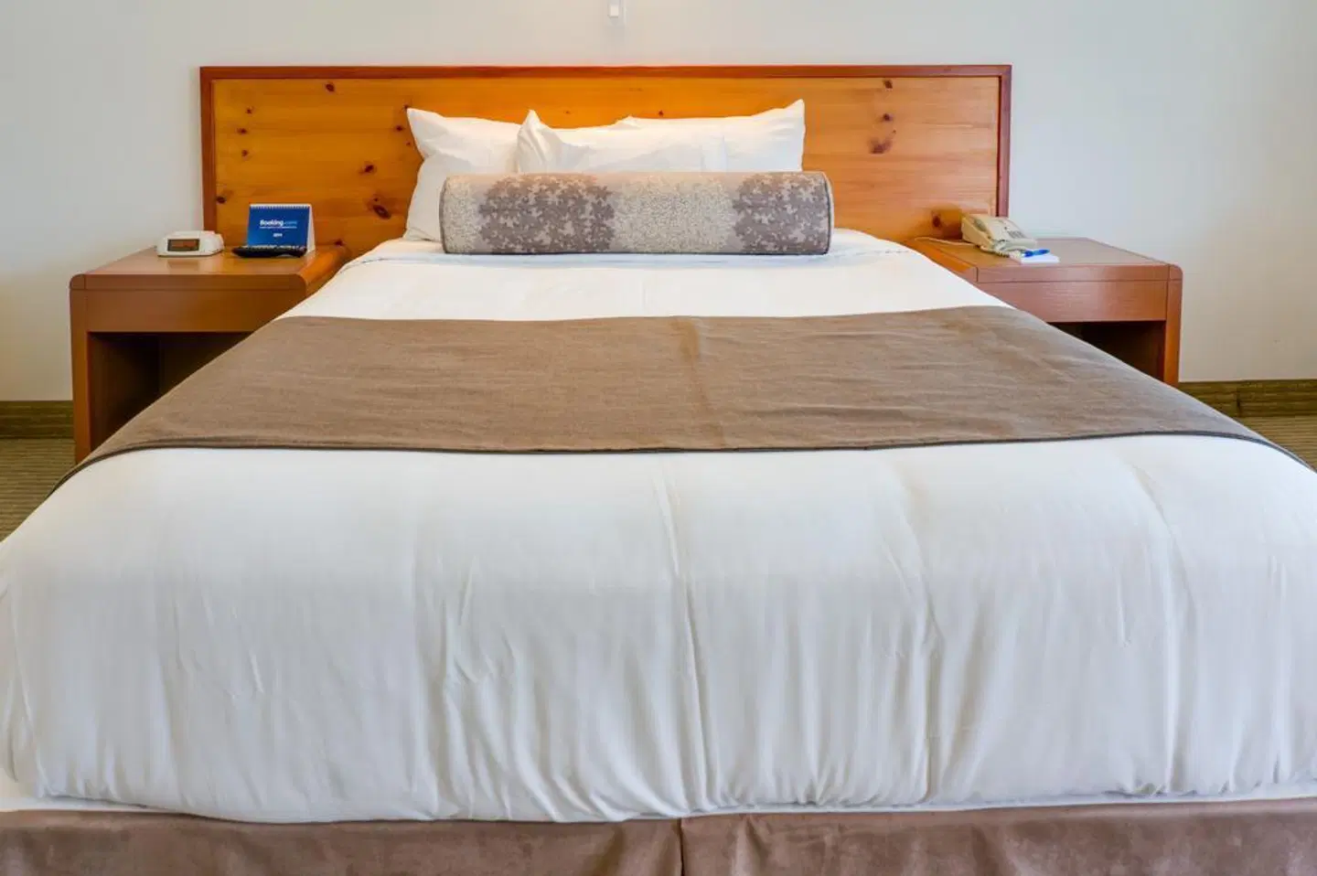 Canmore Rocky Mountain Ski Lodge ROOM_EXAMPLE