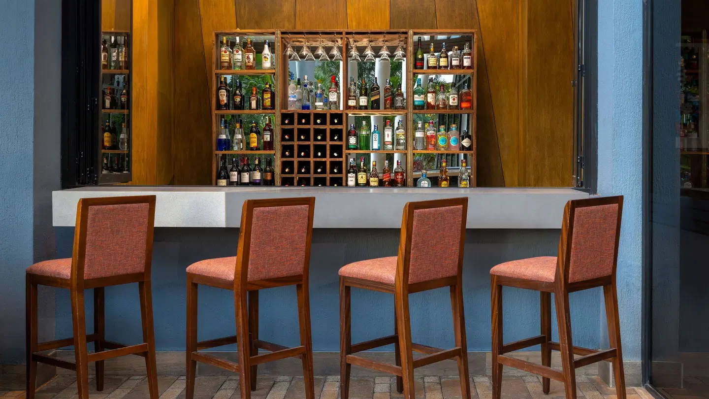 Holiday Inn Nairobi Two Rivers Mall by IHG Bar
