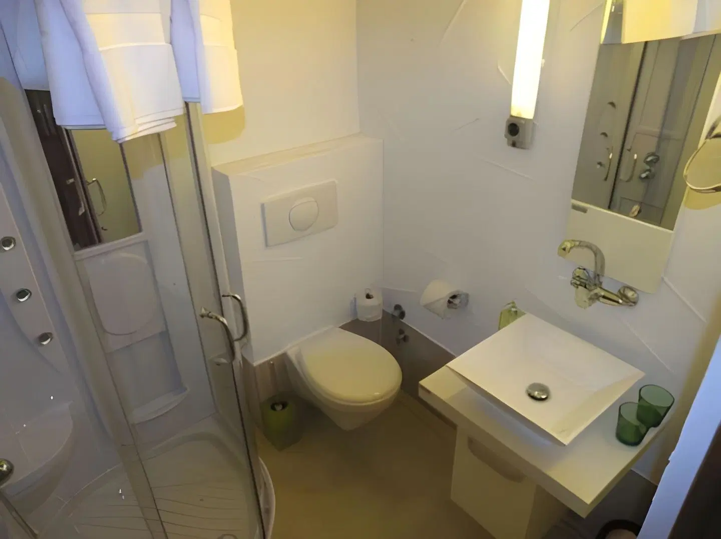 Hotel al Faro Lodge Badezimmer