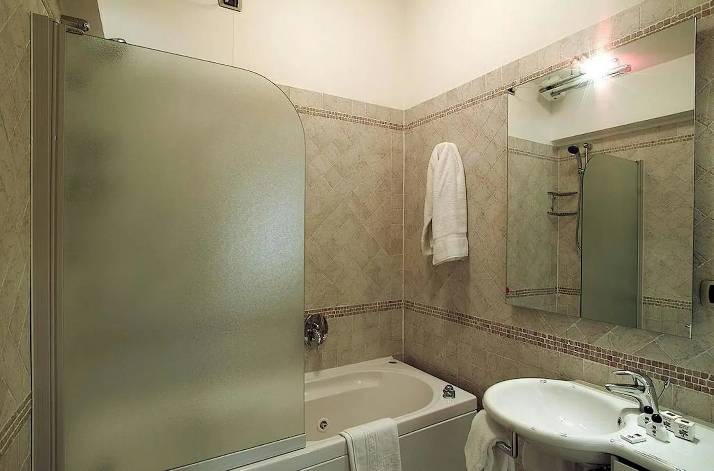 Borgo Grondaie Badezimmer