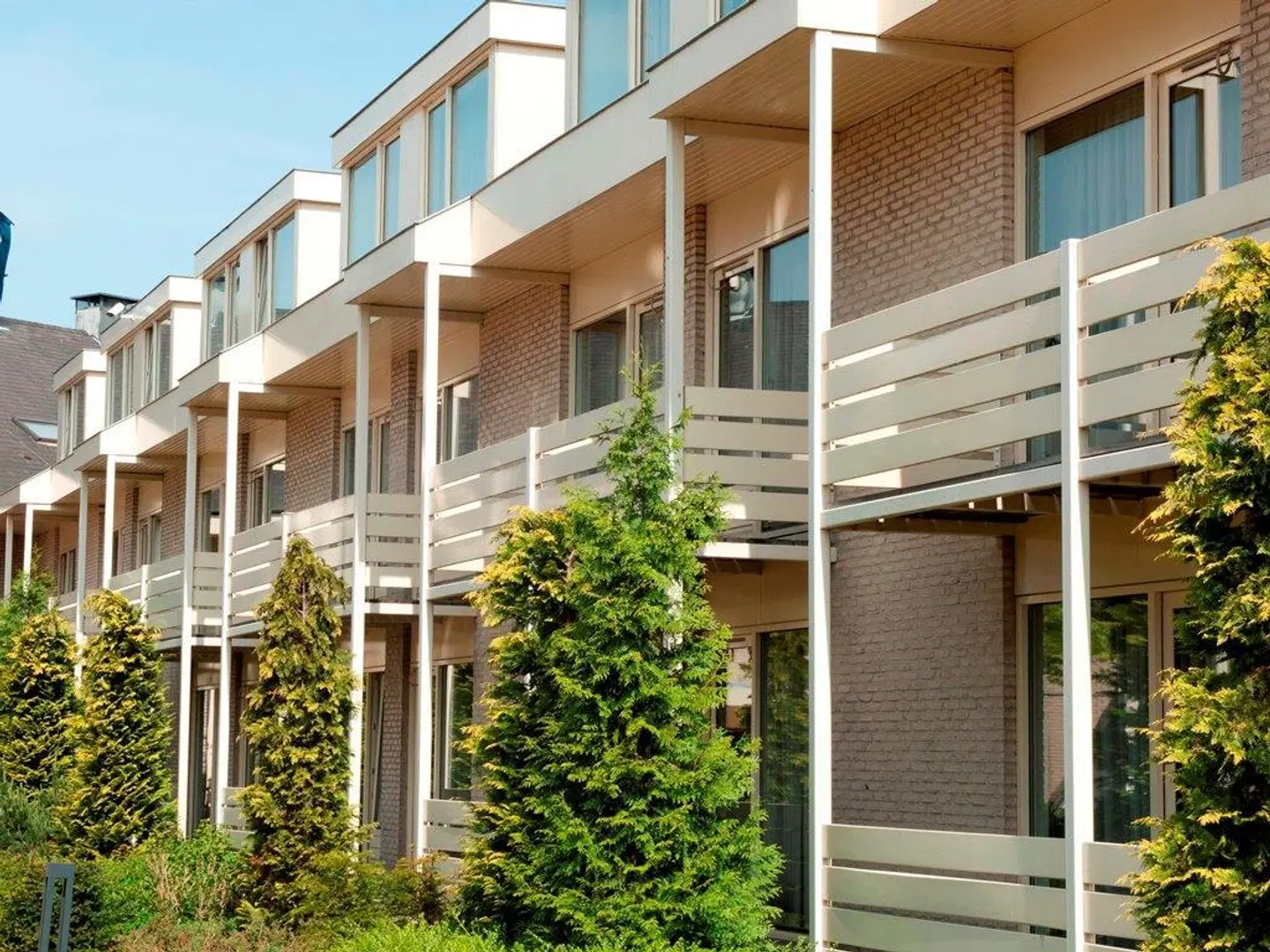 Carlton President EXTERIOR