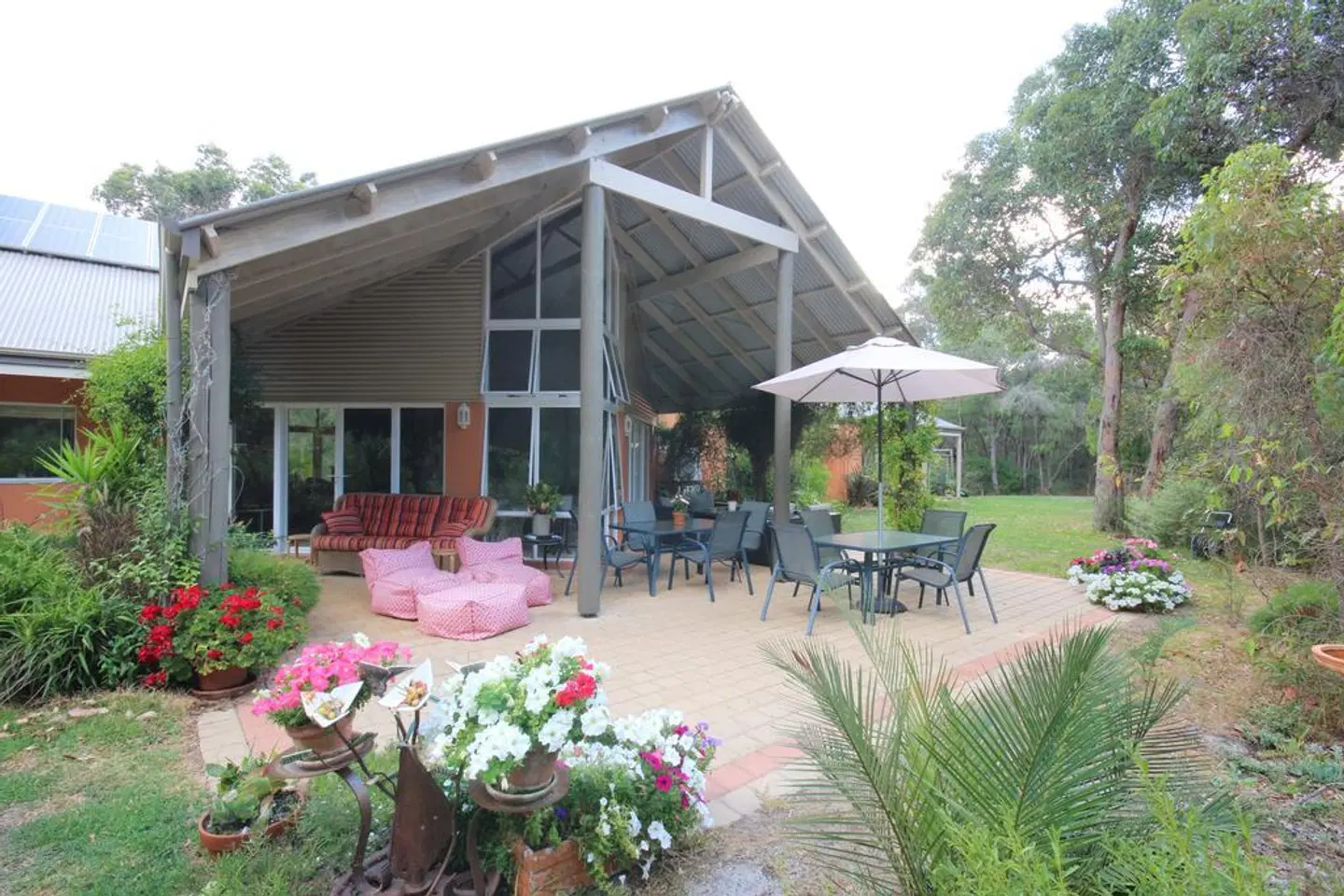 Loaring Place Bed & Breakfast EXTERIOR