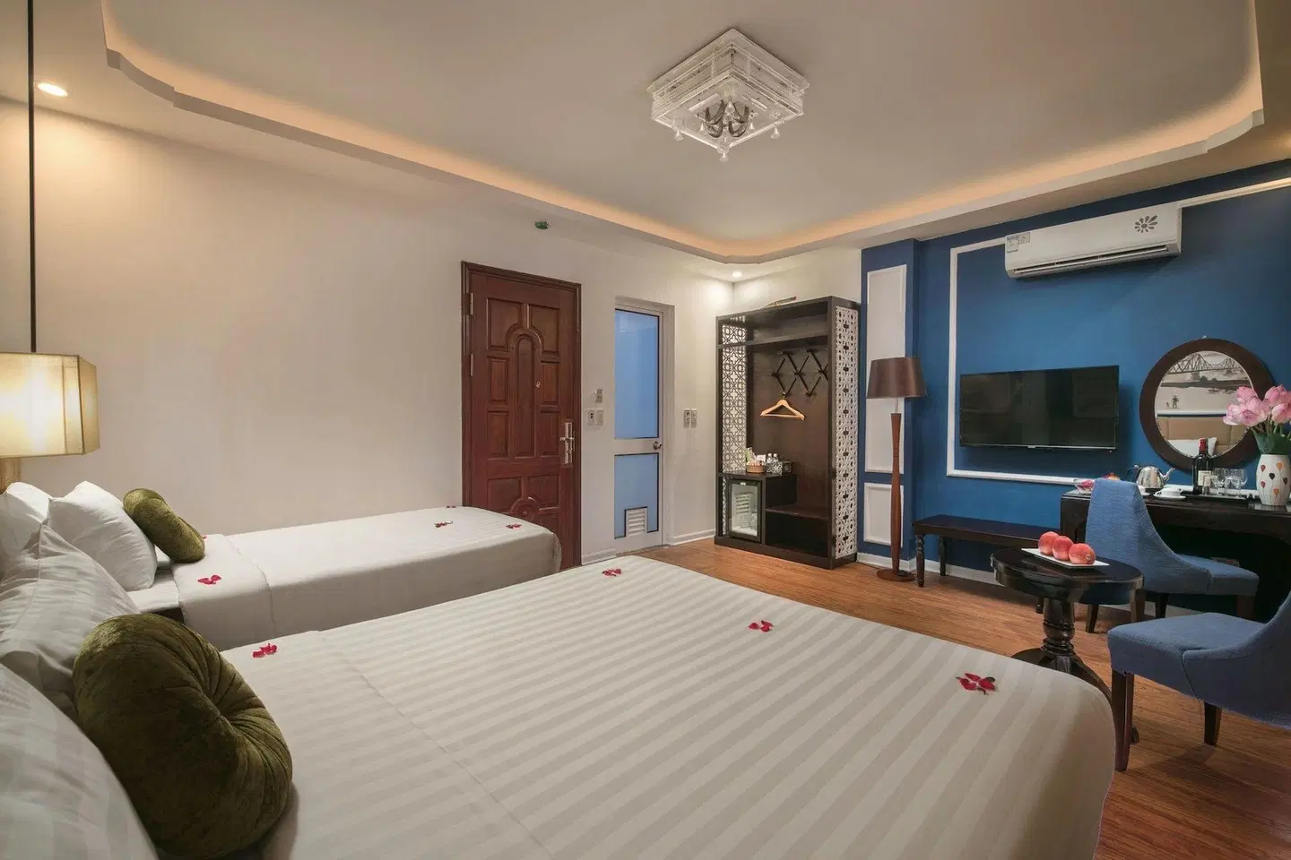 Hanoi Chic Boutique Hotel ROOM_EXAMPLE