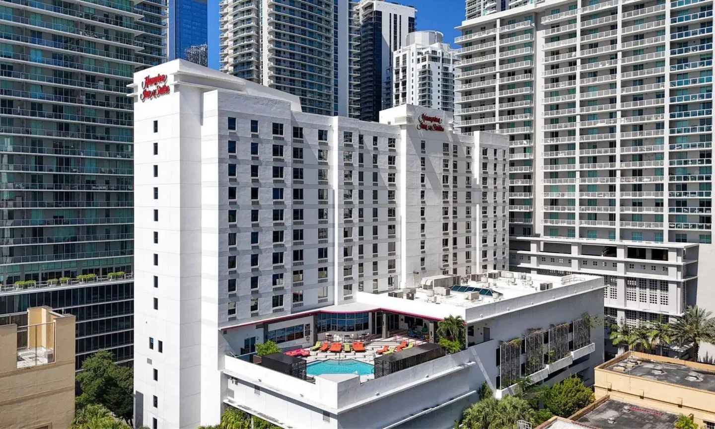 Hampton Inn & Suites Miami/Brickell-Downtown EXTERIOR
