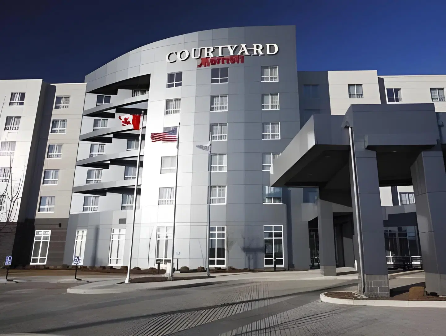 Courtyard by Marriott Calgary Airport EXTERIOR