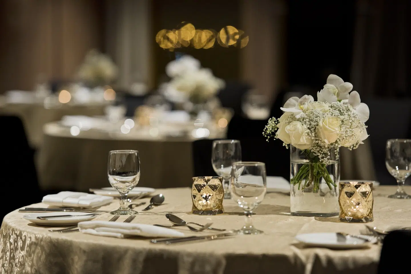 voco Doha West Bay Suites by IHG Restaurant