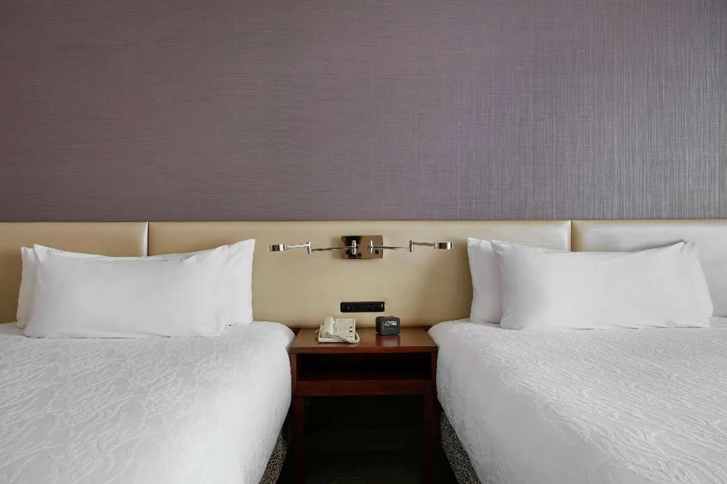 Hilton Garden Inn San Francisco Airport North ROOM_EXAMPLE