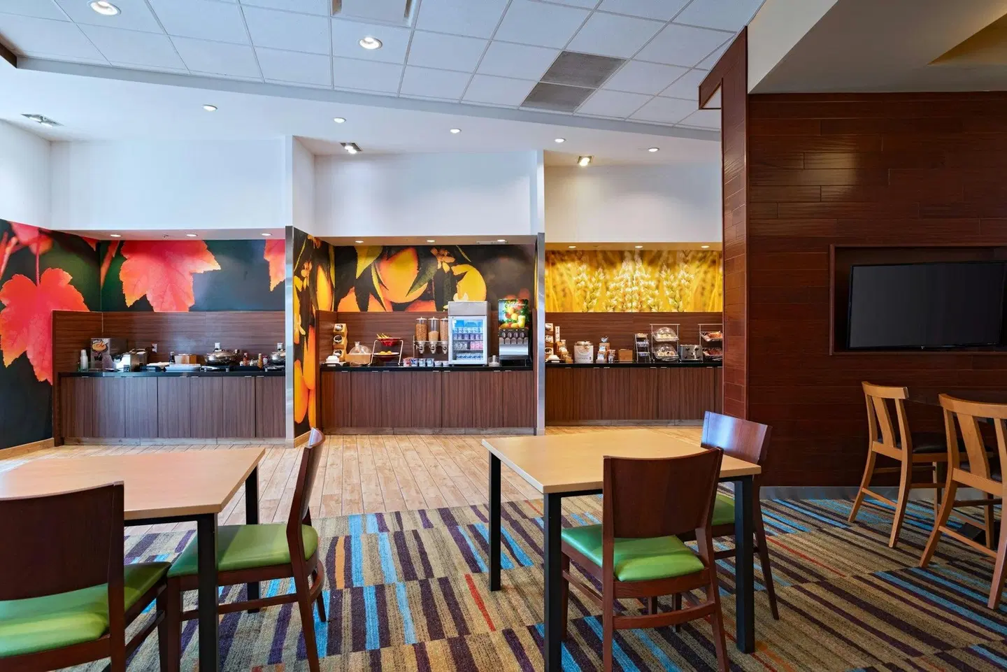 Fairfield by Marriott Inn & Suites Lincoln Airport Bar