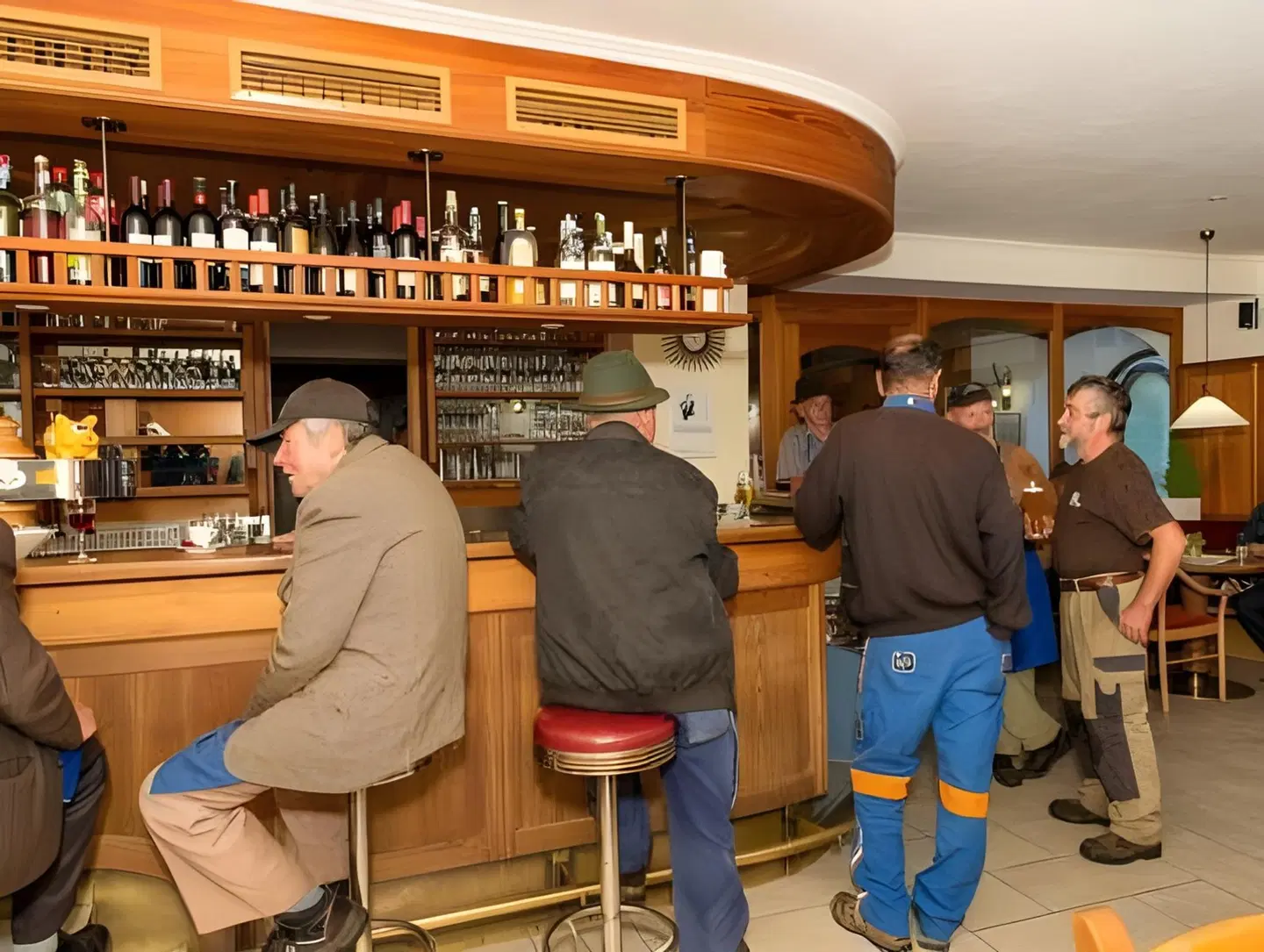 Gasthof Zur Sonne Bar