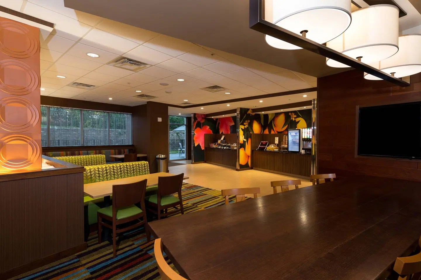 Fairfield by Marriott Inn & Suites Detroit Chesterfield Bar
