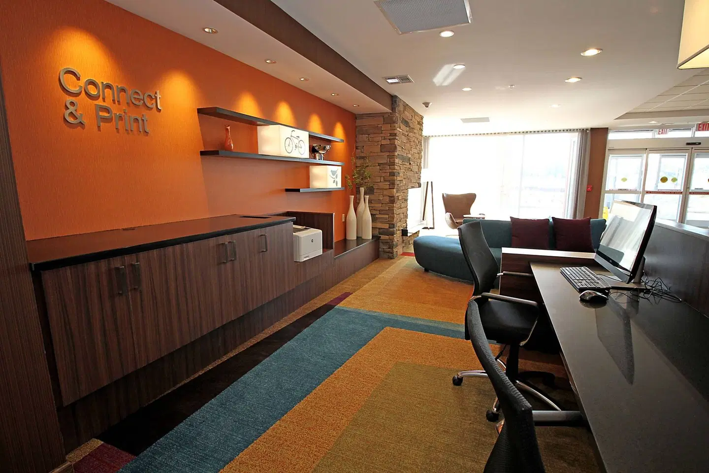 Fairfield by Marriott Inn & Suites London LOUNGE_LOBBY