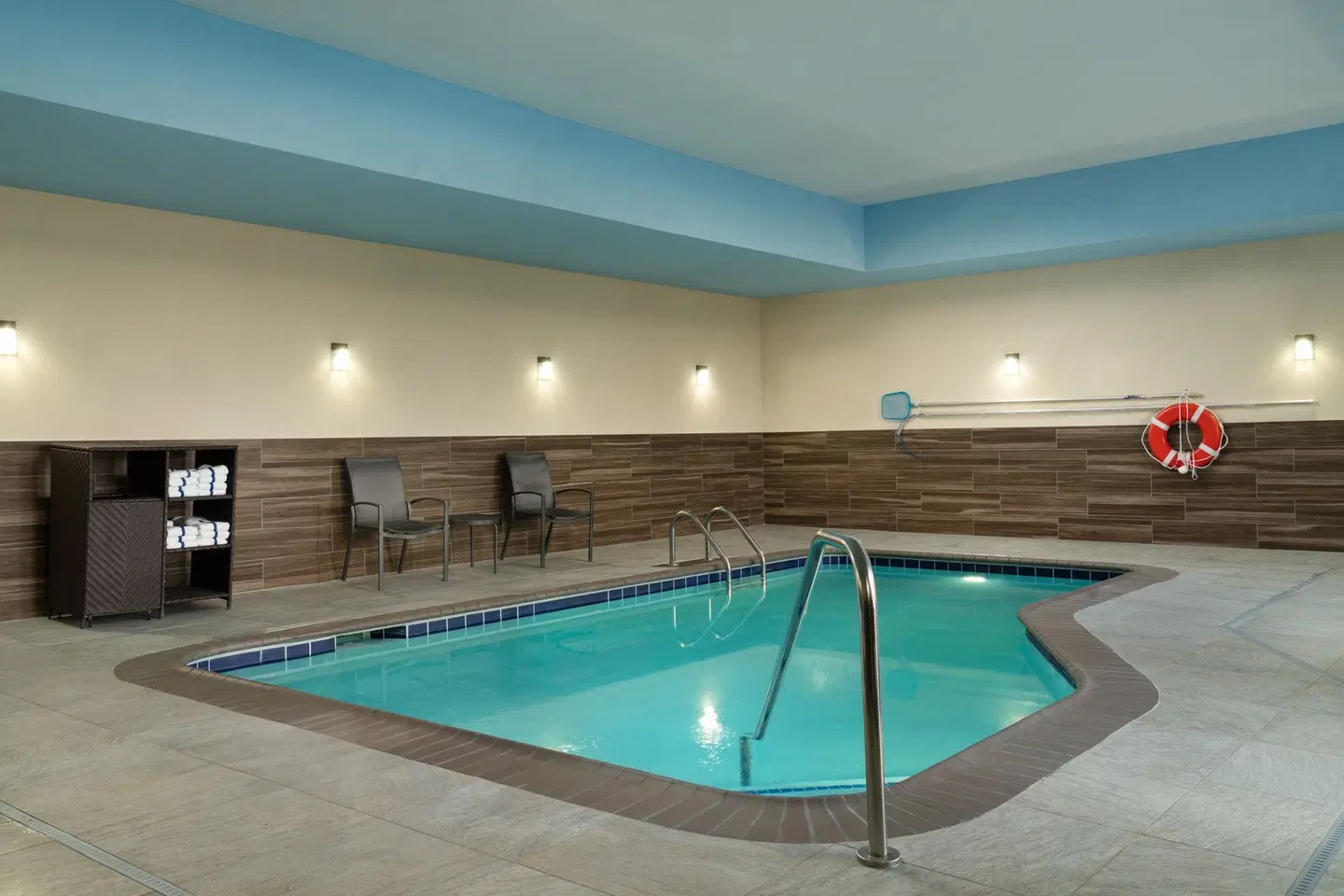 Fairfield by Marriott Inn & Suites London Hallenbad