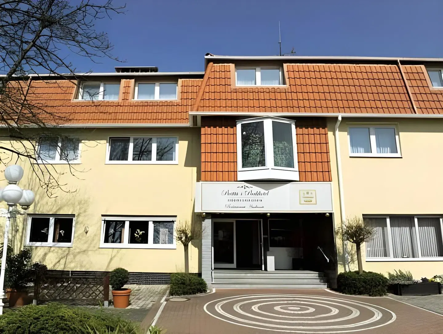 Sam & Krish's Parkhotel EXTERIOR