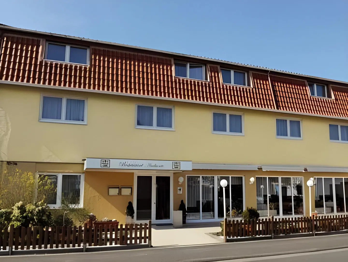 Sam & Krish's Parkhotel EXTERIOR