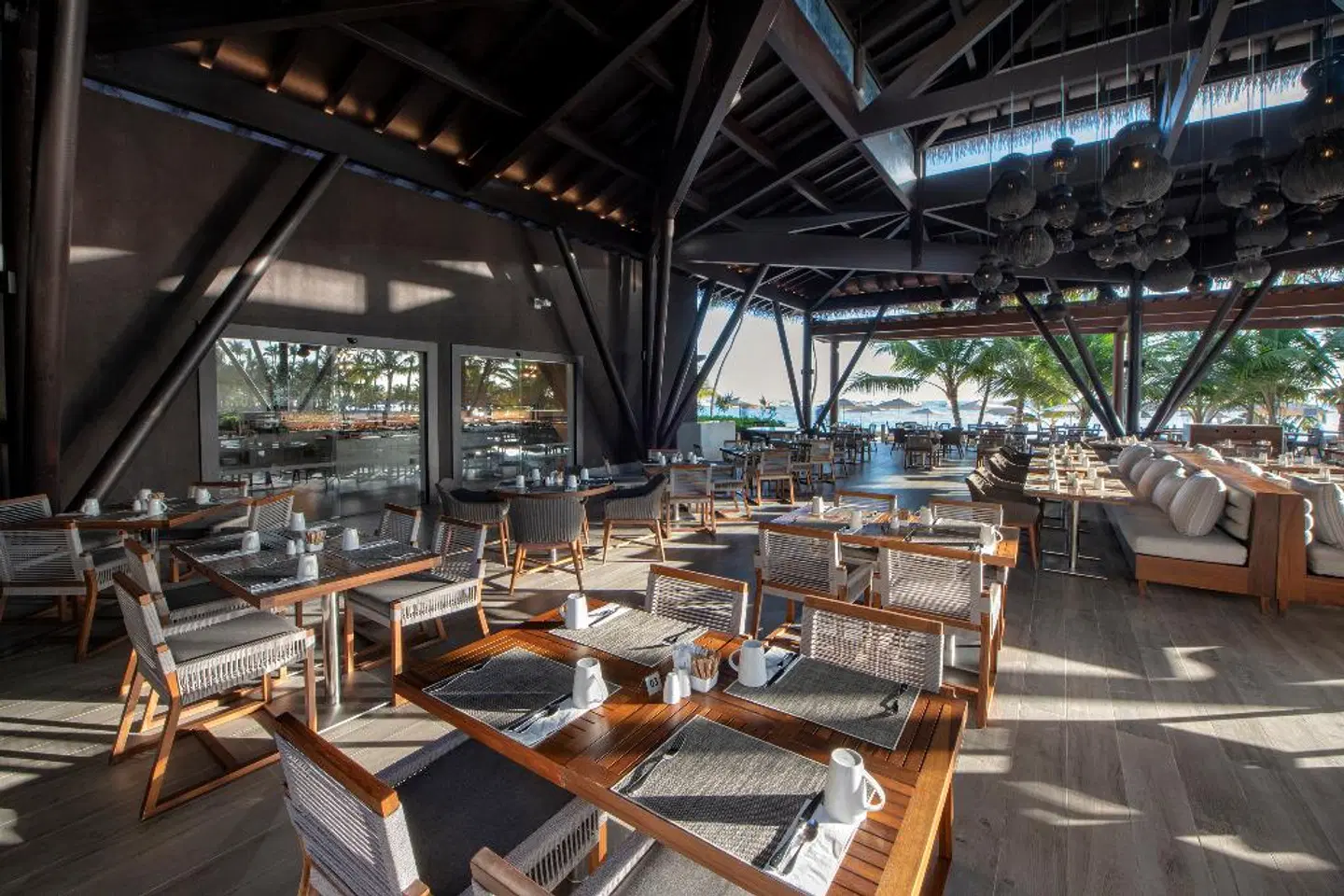 Unique Club At Lopesan Costa Bavaro Restaurant