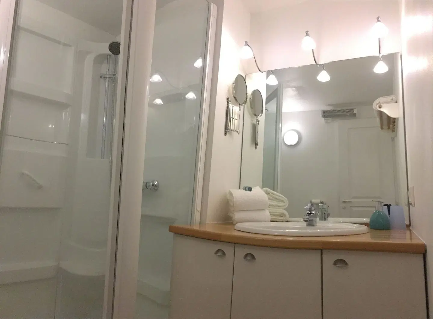 Le Clos Galan Badezimmer