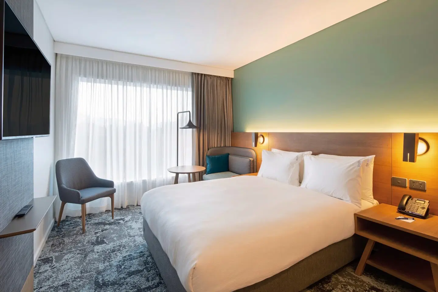Holiday Inn Express & Suites Queenstown ROOM_EXAMPLE
