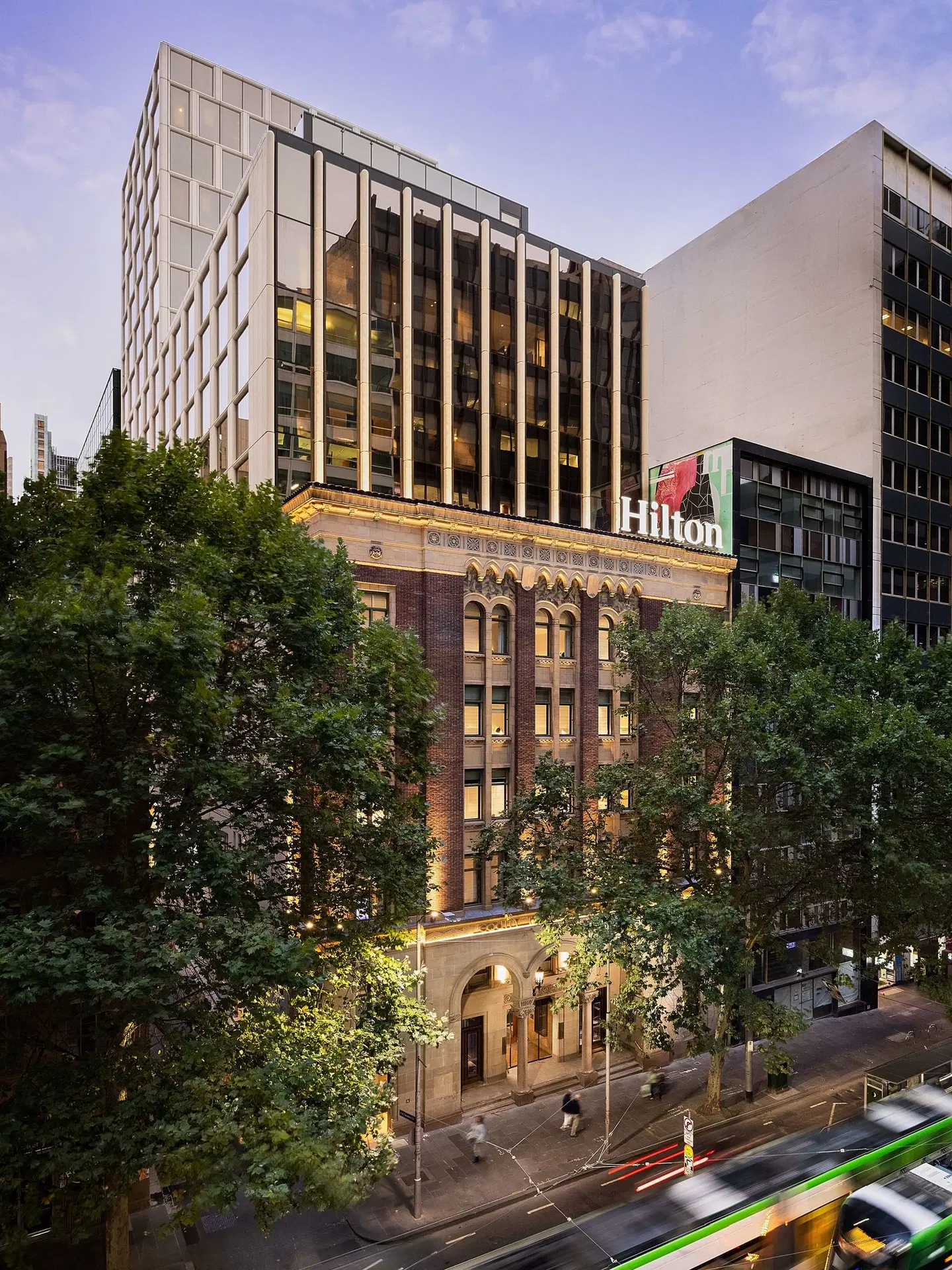 Hilton Melbourne Little Queen Street EXTERIOR