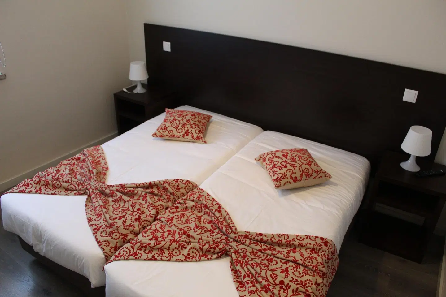 Lafoes ROOM_EXAMPLE