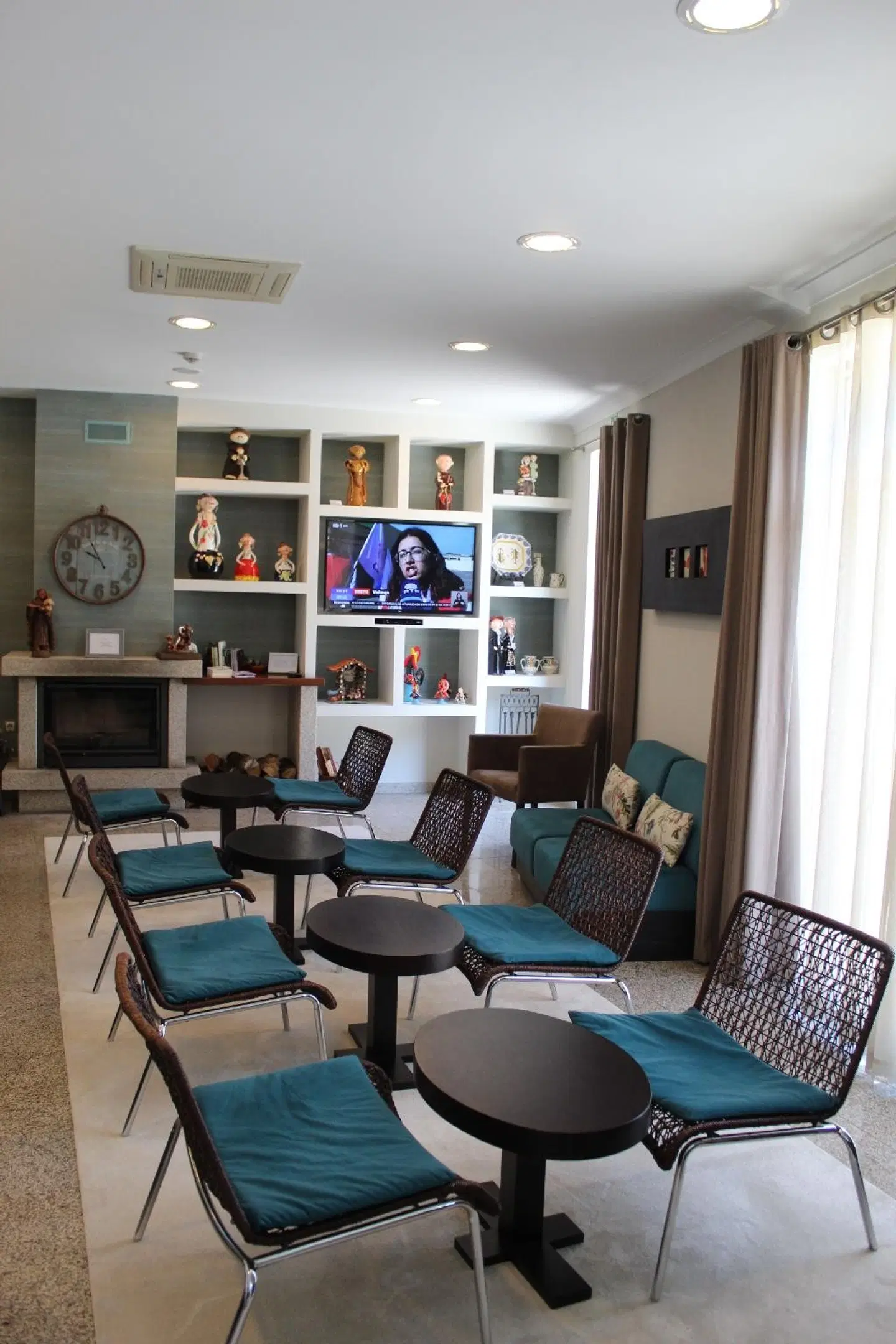 Lafoes LOUNGE_LOBBY