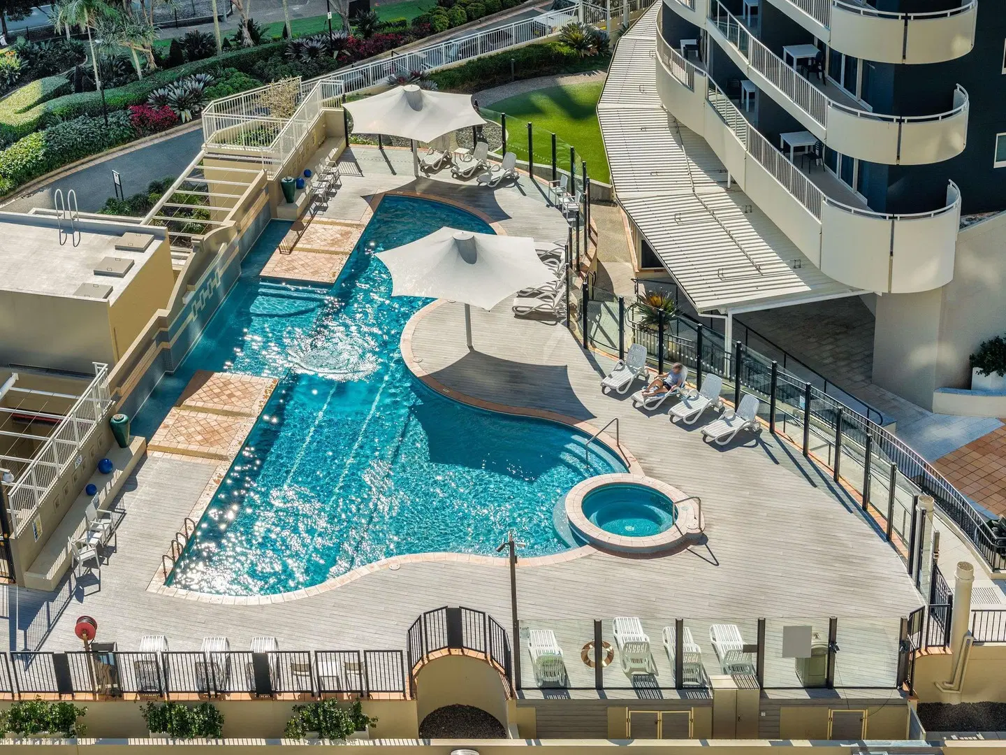 Mantra Twin Towns EXTERIOR