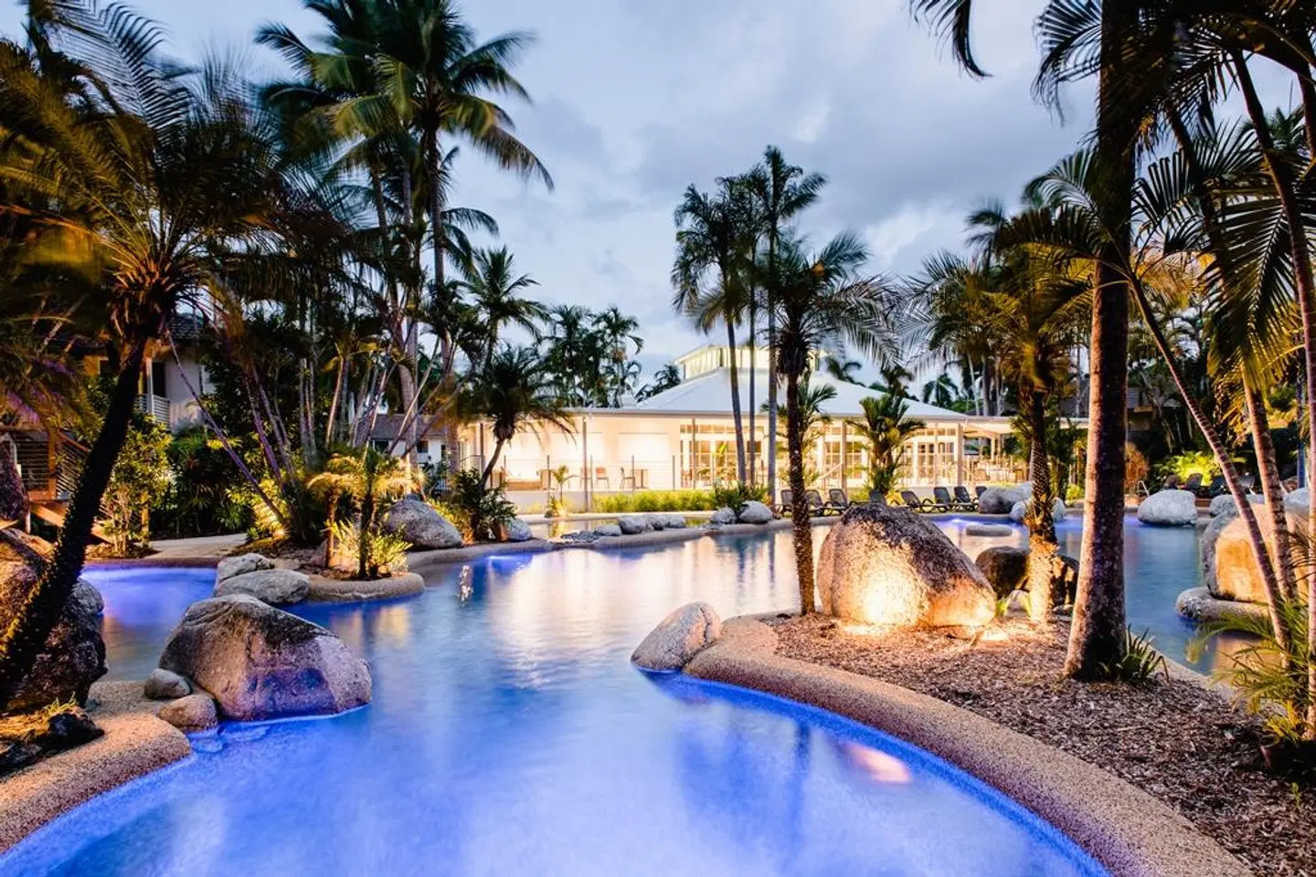 Rendezvous Reef Resort Port Douglas OUTDOOR_POOL