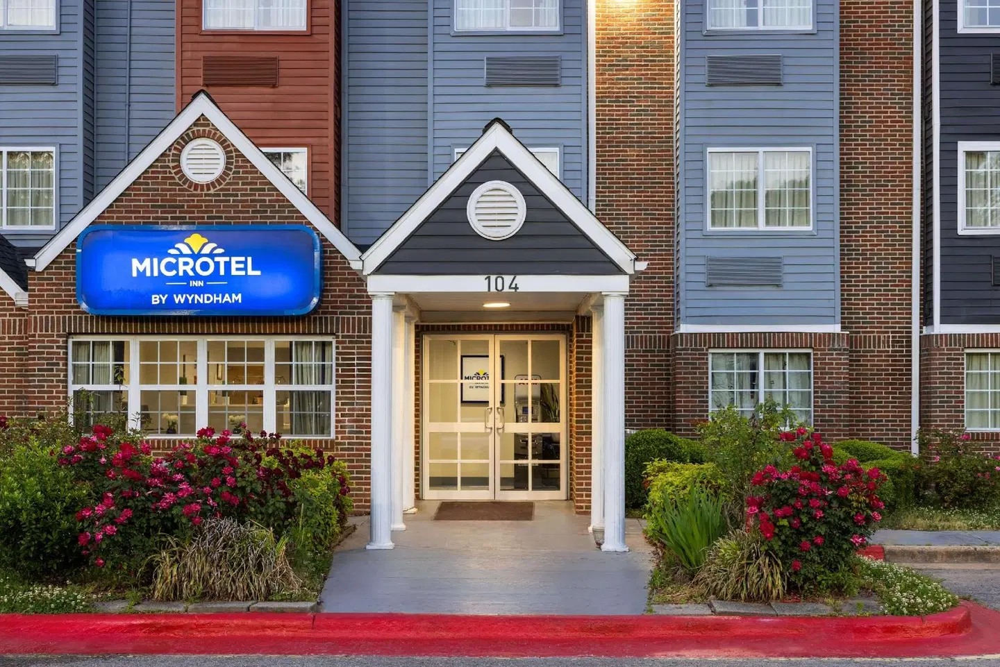 Microtel Inn & Suites by Wyndham Raleigh Durham Airport EXTERIOR