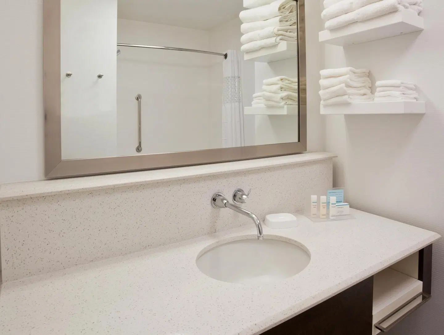 Hampton Inn & Suites Sioux City South Badezimmer