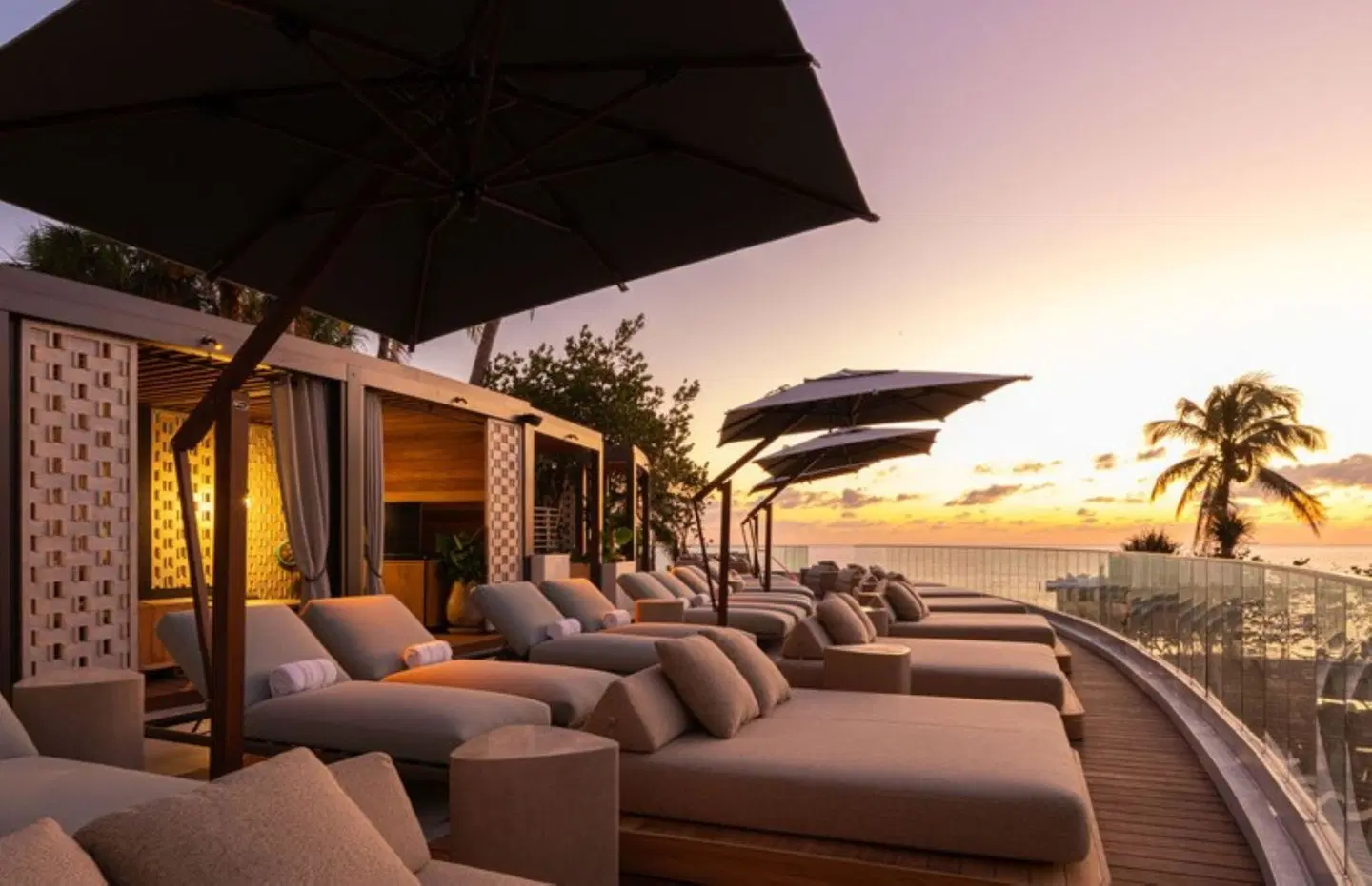 The Diplomat Beach Resort Hollywood, Curio Collection by Hilton Terrasse