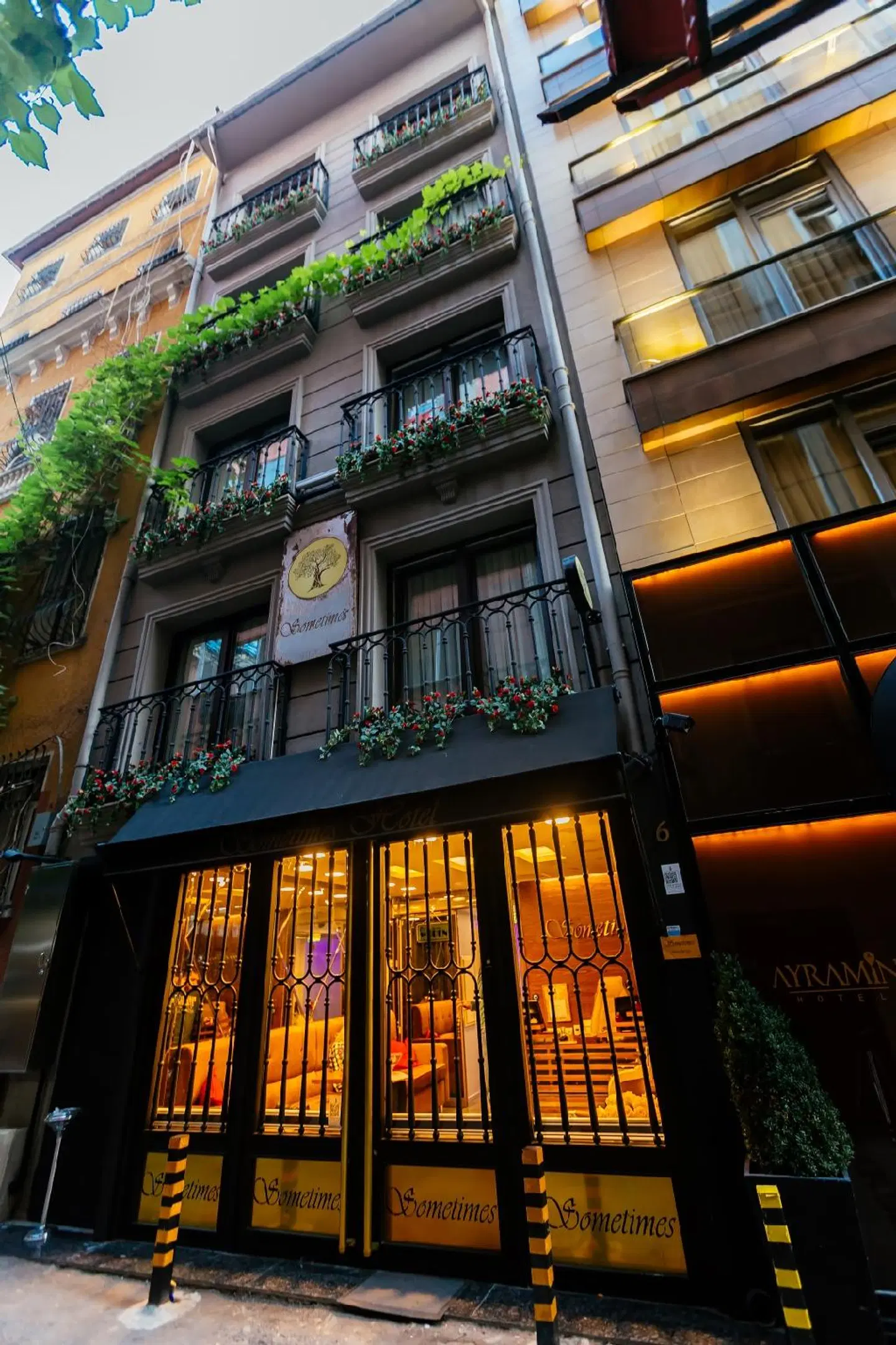Sometimes Hotel Taksim EXTERIOR