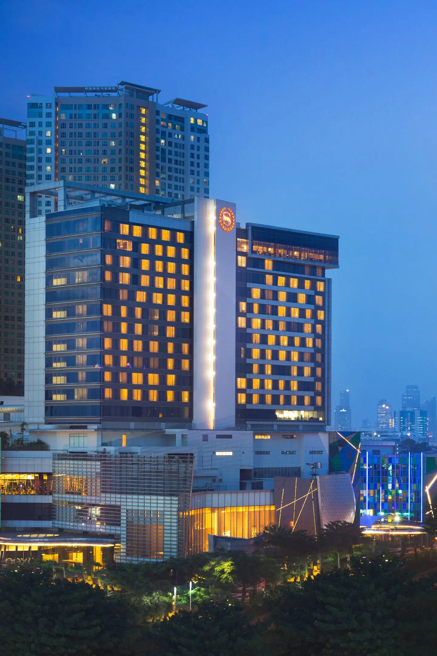 Sheraton Jakarta Gandaria City Hotel EXTERIOR