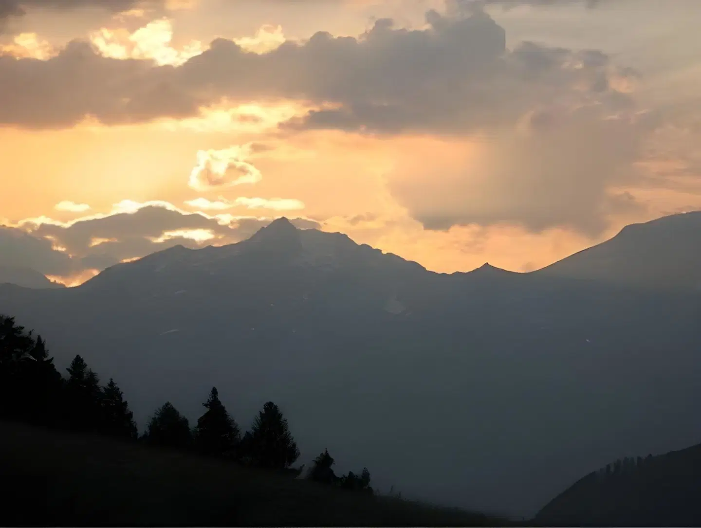 The Alpina Mountain Resort & Spa LANDSCAPE