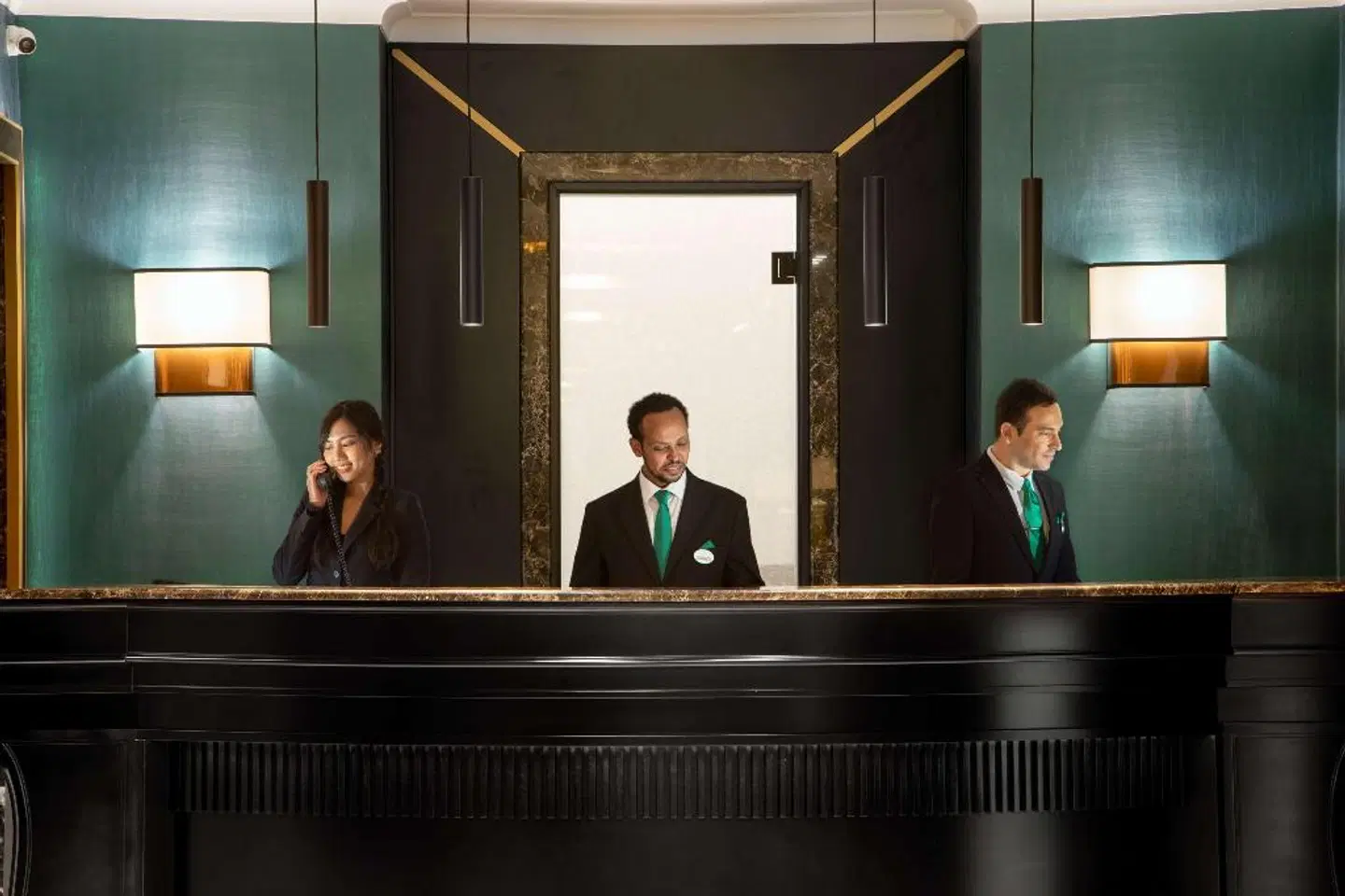 Hotel Diana Roof Garden LOUNGE_LOBBY