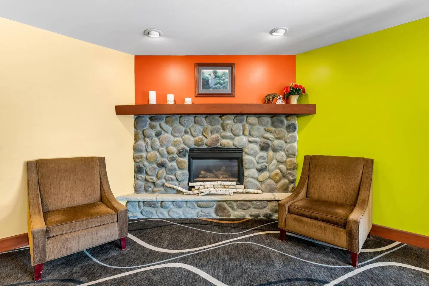 Econo Lodge Inn & Suites LOUNGE_LOBBY